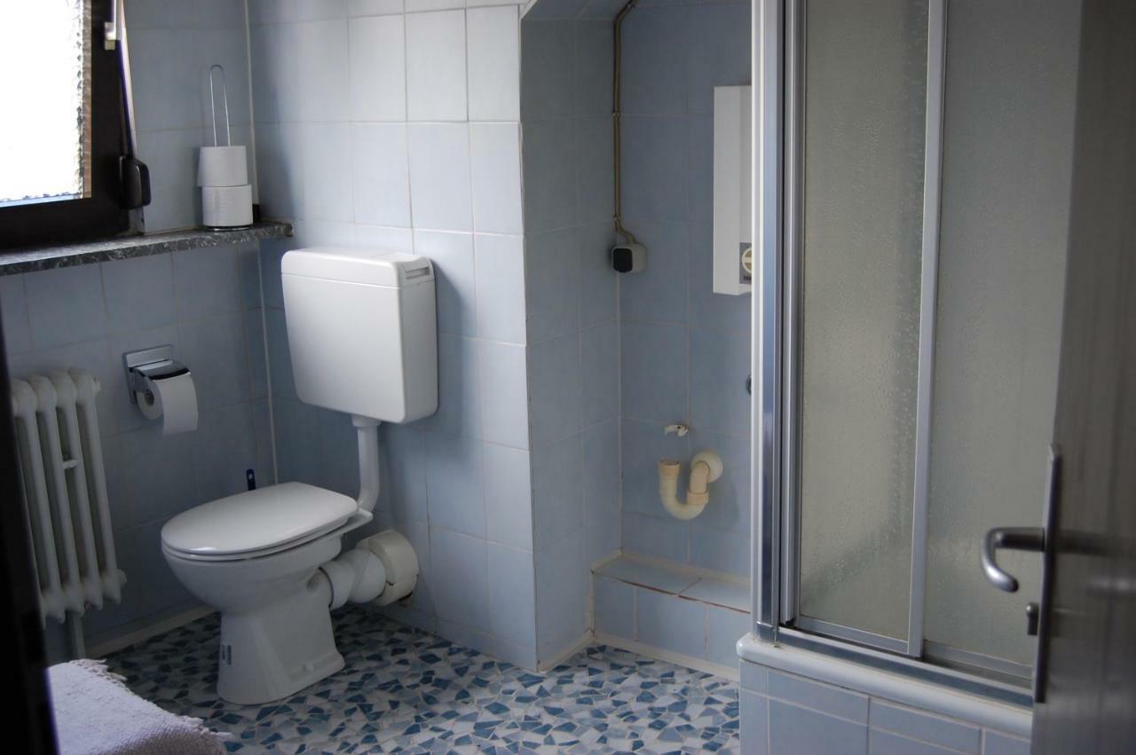 Modern Comfort Inn Kreuzau Экстерьер фото